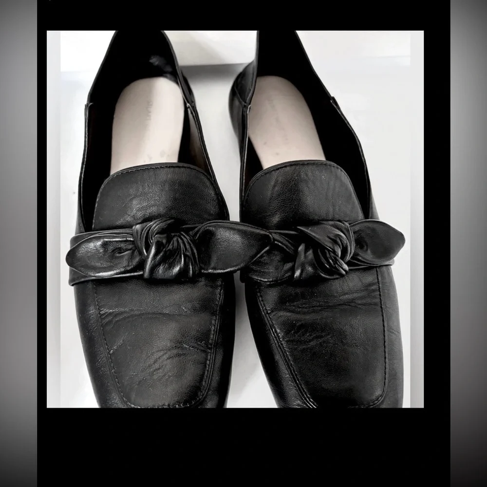 Stuart Weitzman Bandeau Leather Flat Loafers Short Heel in Black Size 9